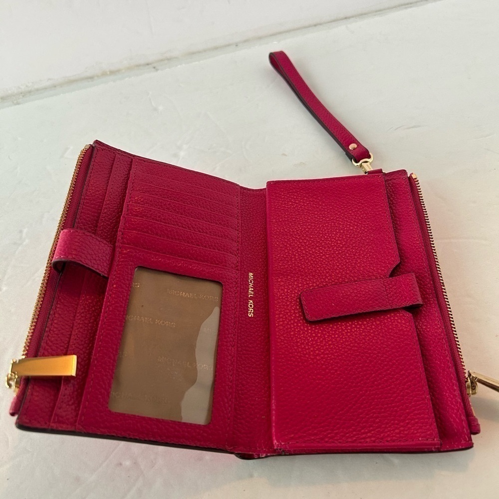 Michael Kors NWOT Fuchsia Leather Double Zip Wristlet Wallet - Picture 3 of 5